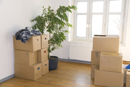 Packing and loading service for Barnes house and flat removals