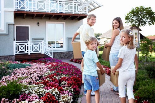 Secure furniture and box storage service in Barnes